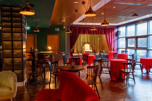 COLAB Bar